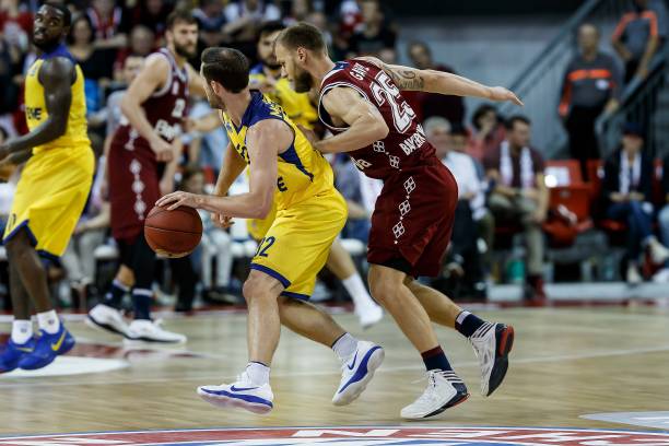 各自为战 各自为战